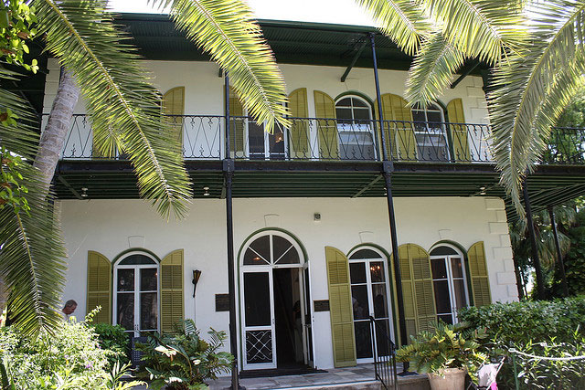 Travel Stories, Visiting the Hemmingway House, Keywest, Florida